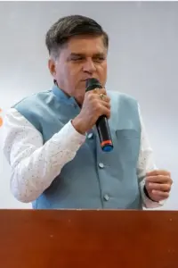Shri Nikhil Pandya