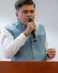 Shri Nikhil Pandya